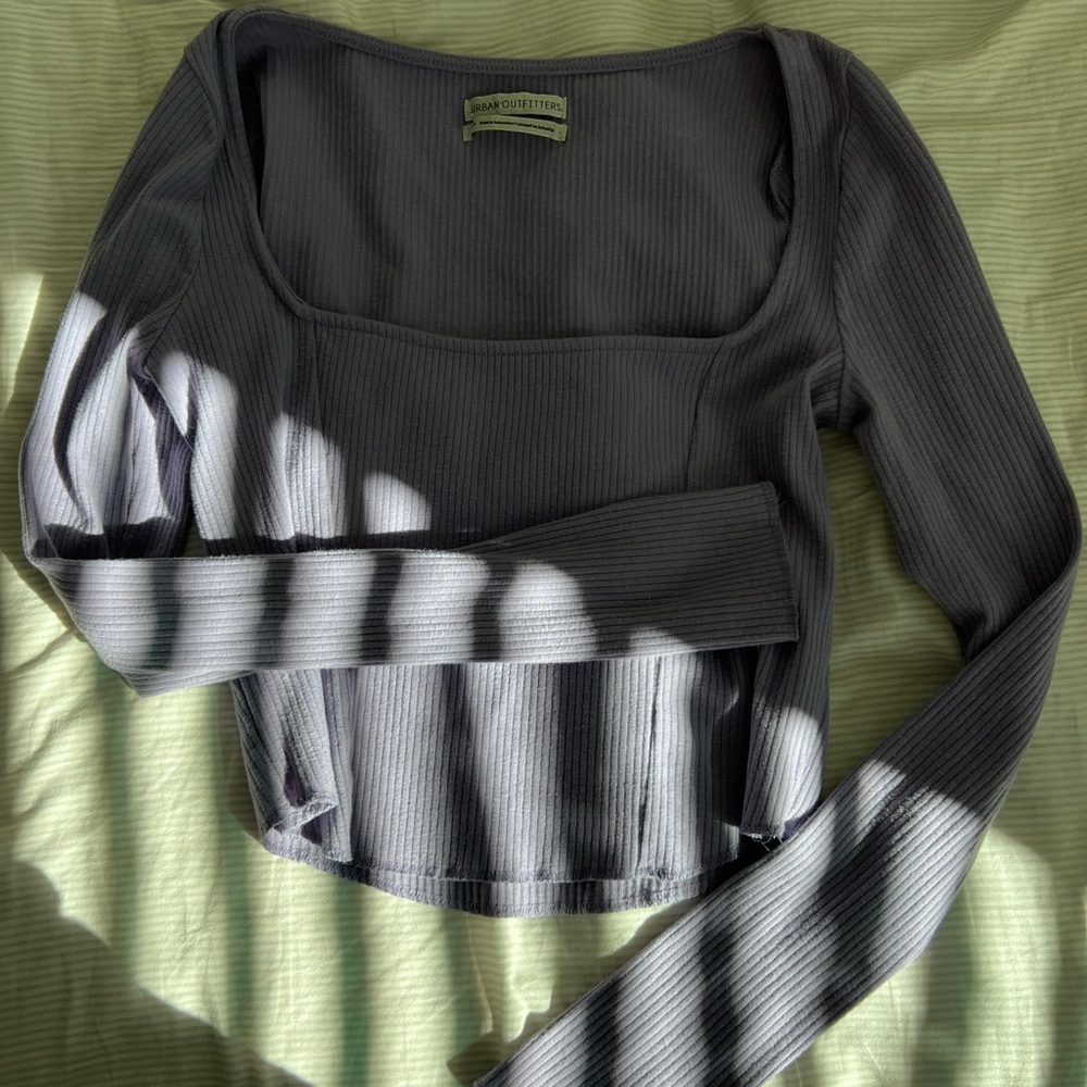 urban outfitters cropped long sleeve shirt